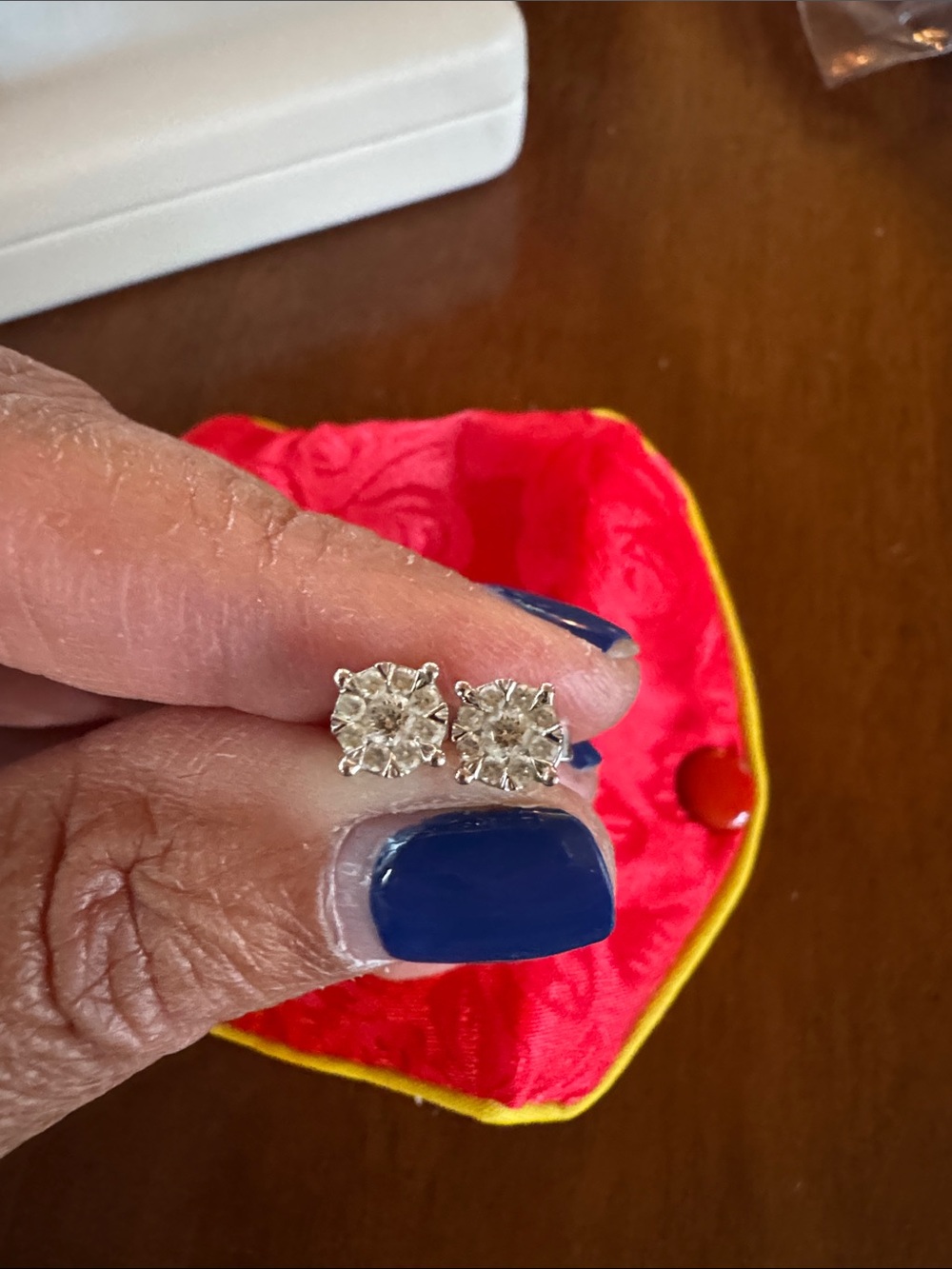 Classic White Cubic Zirconia Cluster Stud Earrings - Women Jewelry